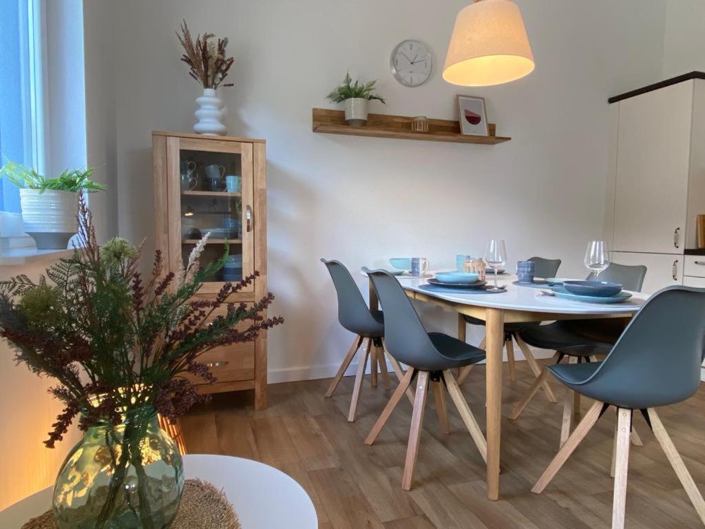 Lietzow Appartementhaus Moewe Haus Moewe - Ferienwohnung 5 "Heringsmoewe" מראה חיצוני תמונה